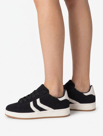 Sneakers van nubuckeffect met gekartelde banden - Zwart