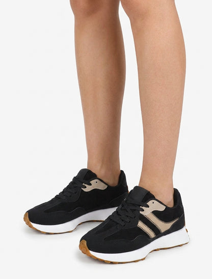 Tweekleurige en tweemateriaal sneakers - Zwart