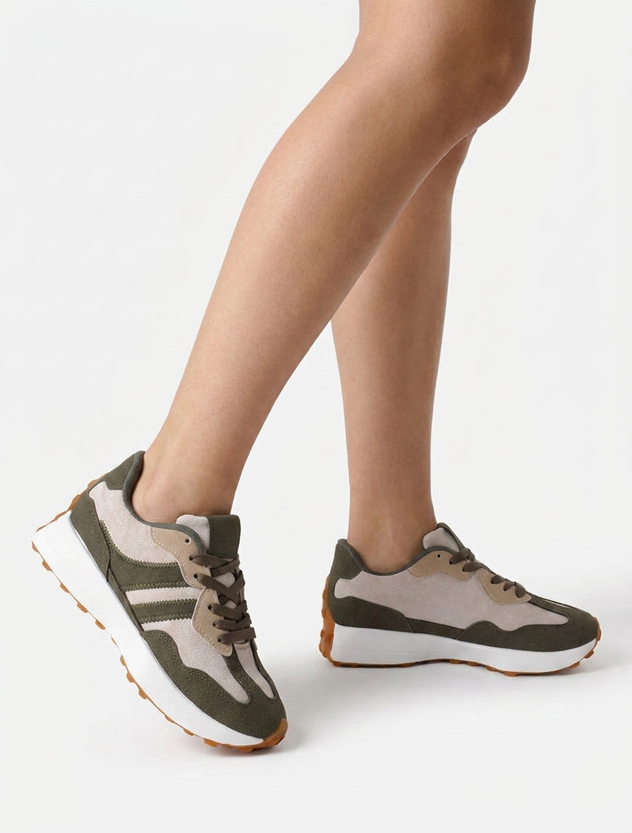 Tweekleurige en tweemateriaal sneakers - Kaki