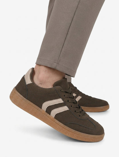 Sneakers van nubuck-effect met rubberen zool - Kaki