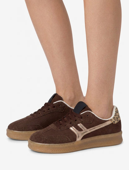 Sneakers met grafische inzetstukken en luipaardaccent. - Bruin