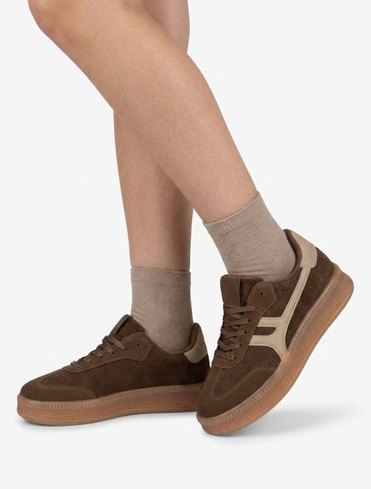 Sneakers van nubuck-effect met grafisch inzetstuk - Donker kaki