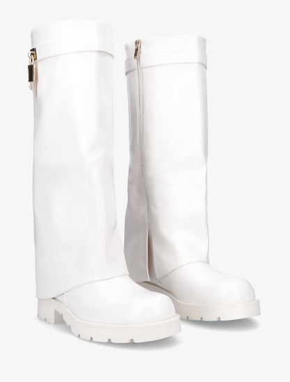 Bottes en simili à revers et bijou cadenas - Blanc - 4