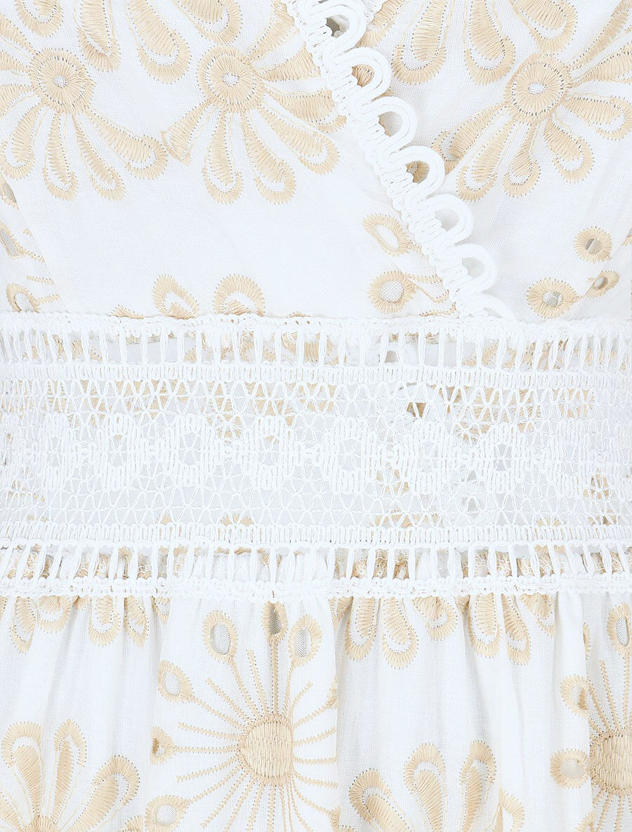 Robe longue élastiquée avec broderies - Crème - 3