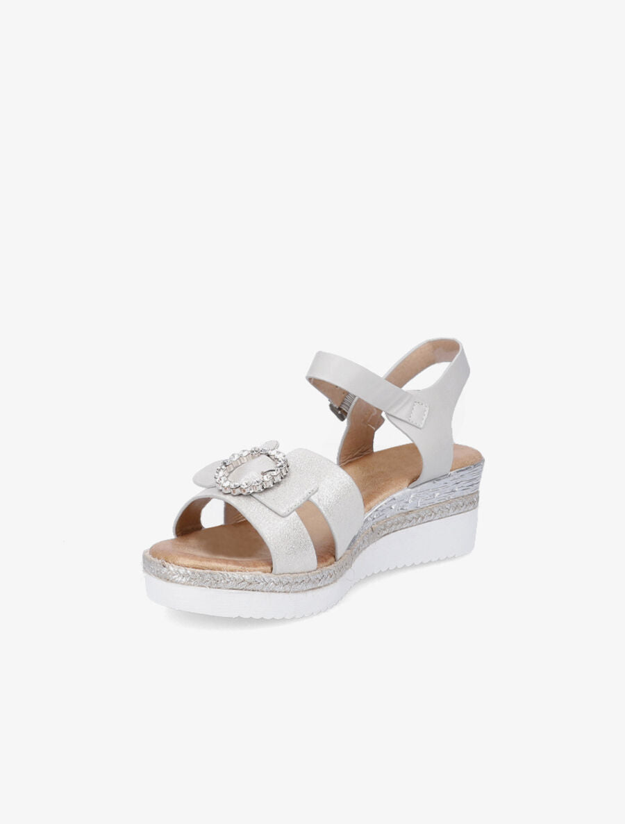 Nu-pieds en simili à ganses ornées d&