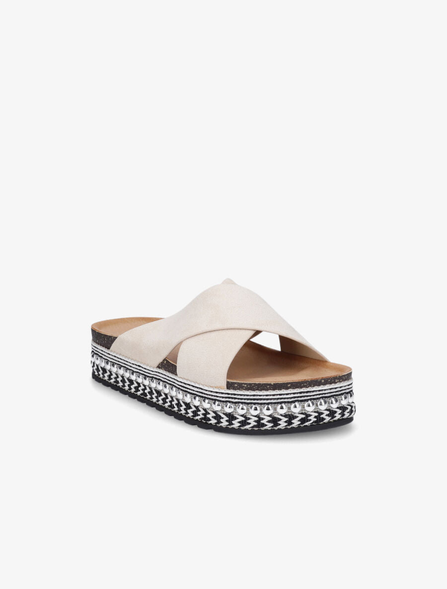 Claquettes à ganses croisées et semelle stylisée - Beige - 2