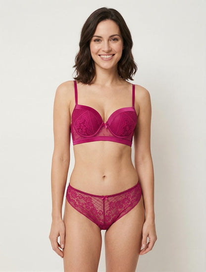 Set van opengewerkte bh en string met satijnen detail - Fuchsia
